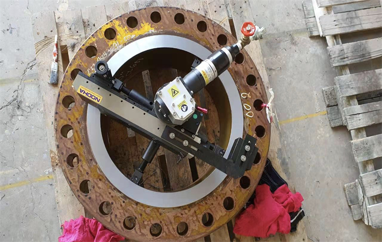 Máquina de faceamento de flange aplicada no Oriente Médio