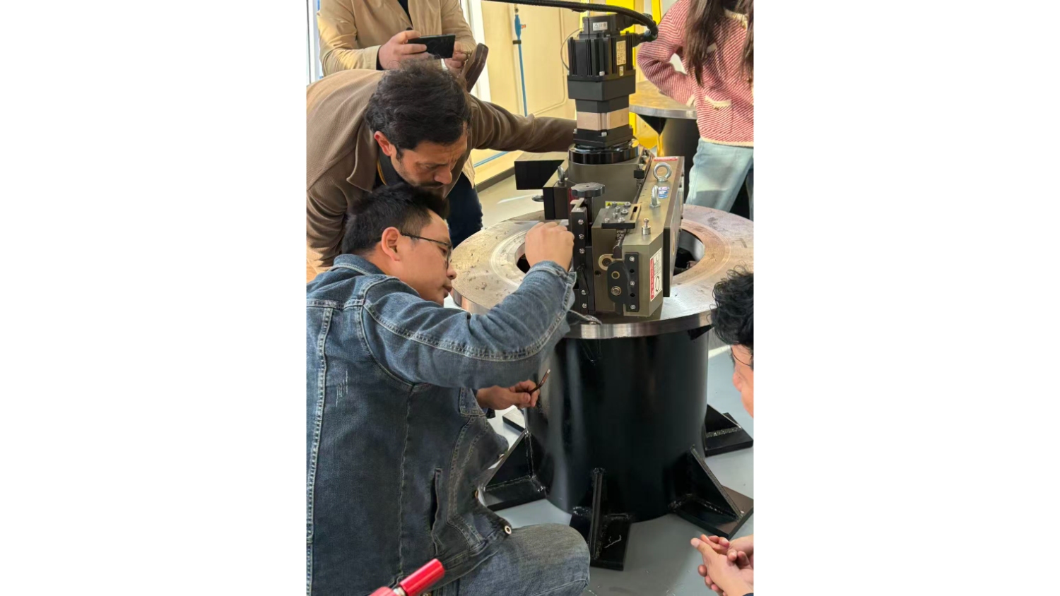 Máquina de faceamento de flanges de 3 metros